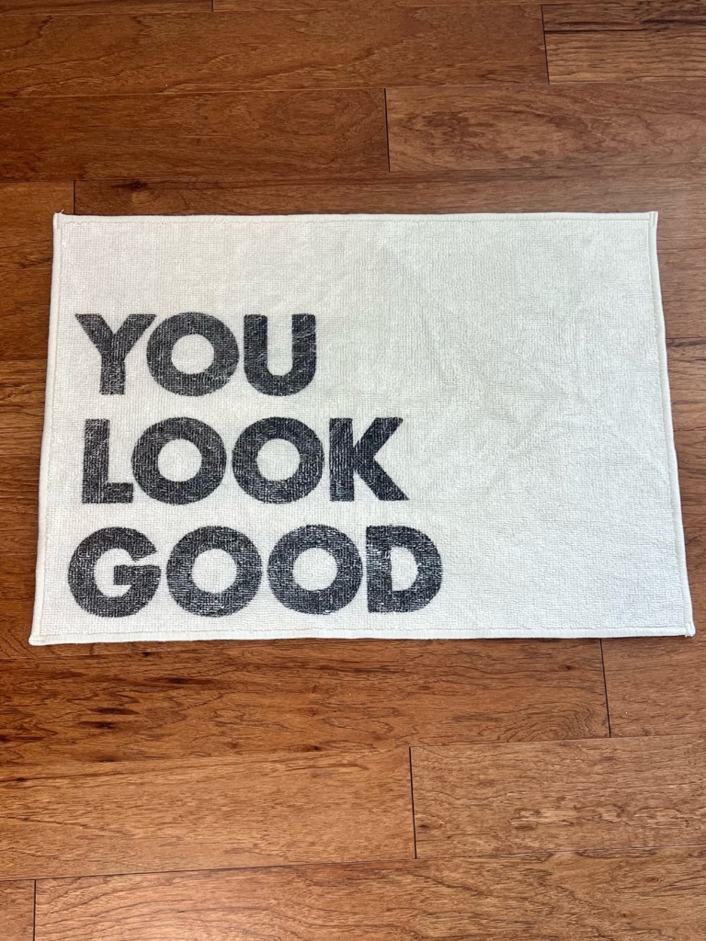 RUGGABLE “You Look Good” Bath Mat